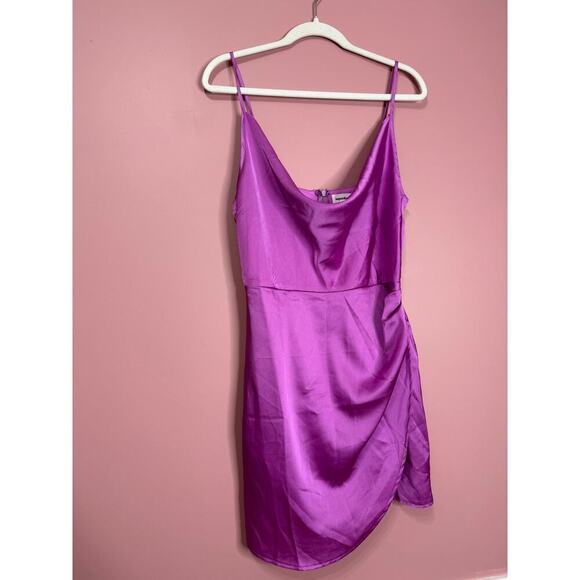 Superdown Arezo Cowl Neck Wrap Mini Dress in Purple Large Satin Cowl Neck Ruched - Picture 3 of 6